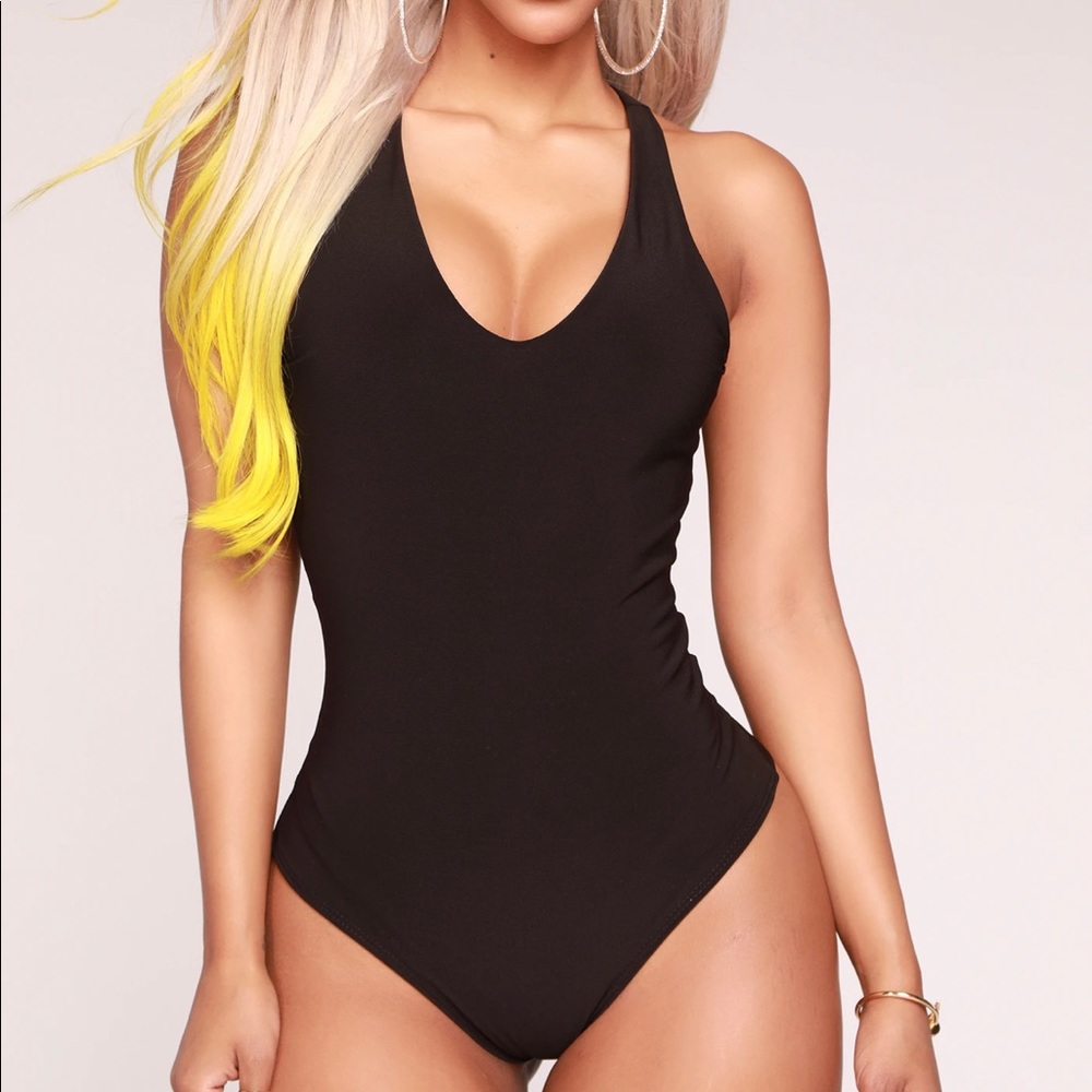 FASHIONNOVA black bodysuit